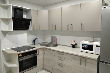 Современная квартира возле РК ,,Паутина"