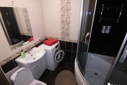 3-комнатная, центр. часы, сутки!